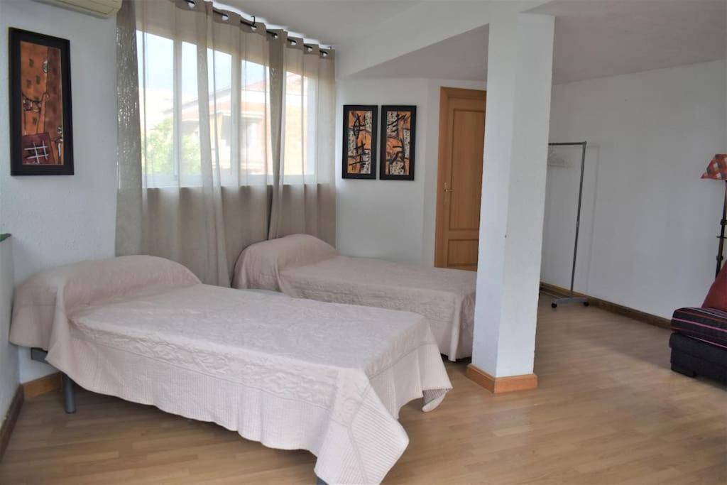 Casa Con Terrazas Leilighet Zaragoza Eksteriør bilde